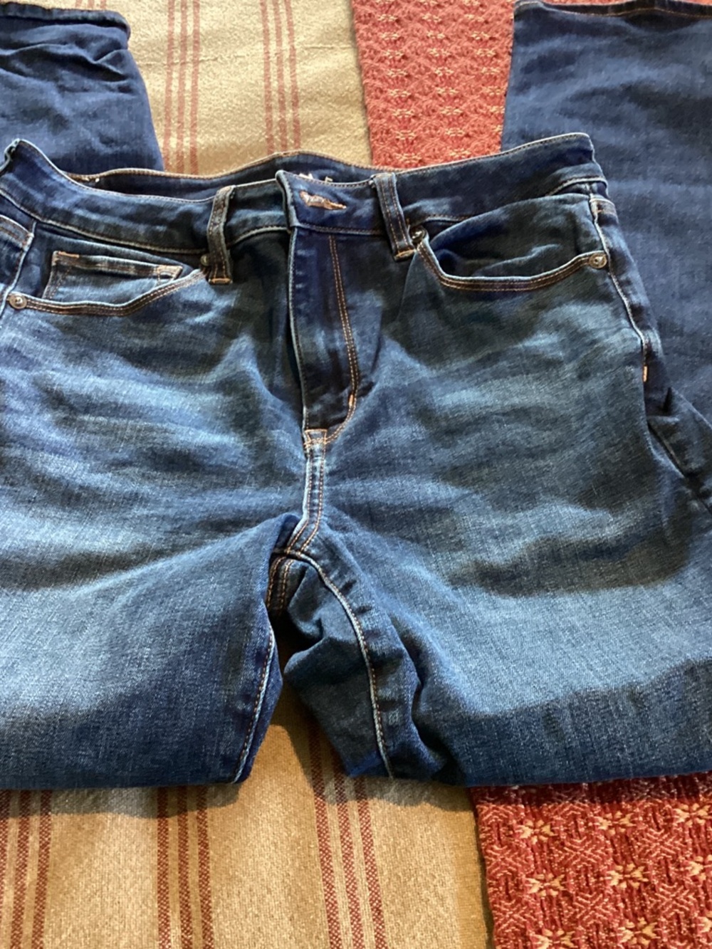American Eagle  Hi rise Skinny Kick next level stretch 10/short